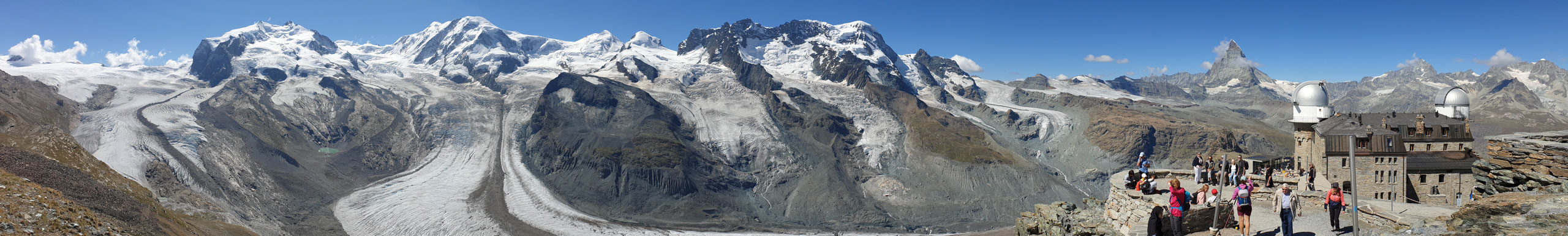 Panorama auf Gletscher, das Matterhorn und weitere Viertausender vom Gornergrat